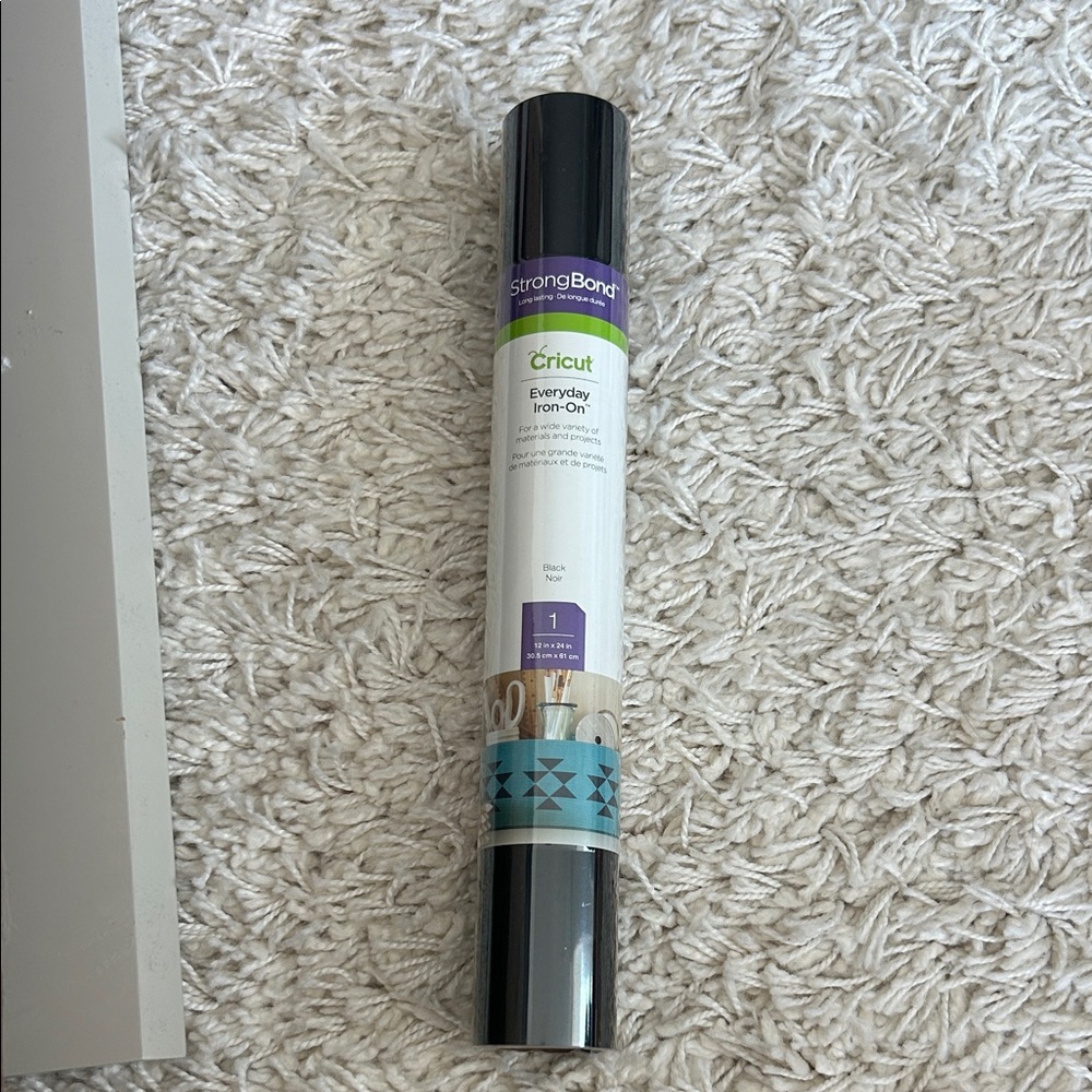 Cricut StrongBond Everyday Iron-On in Black
